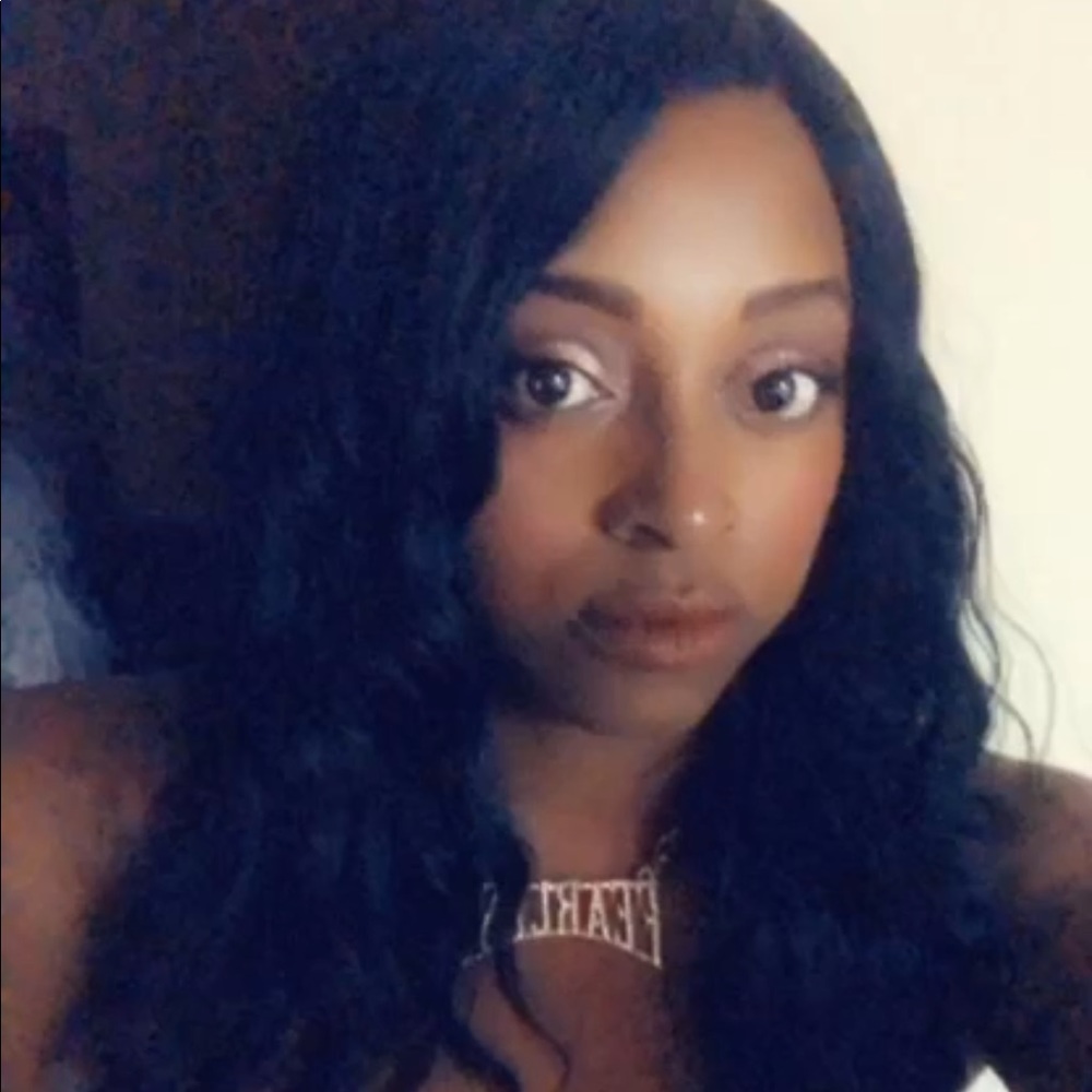 Meet your Posher, Tara